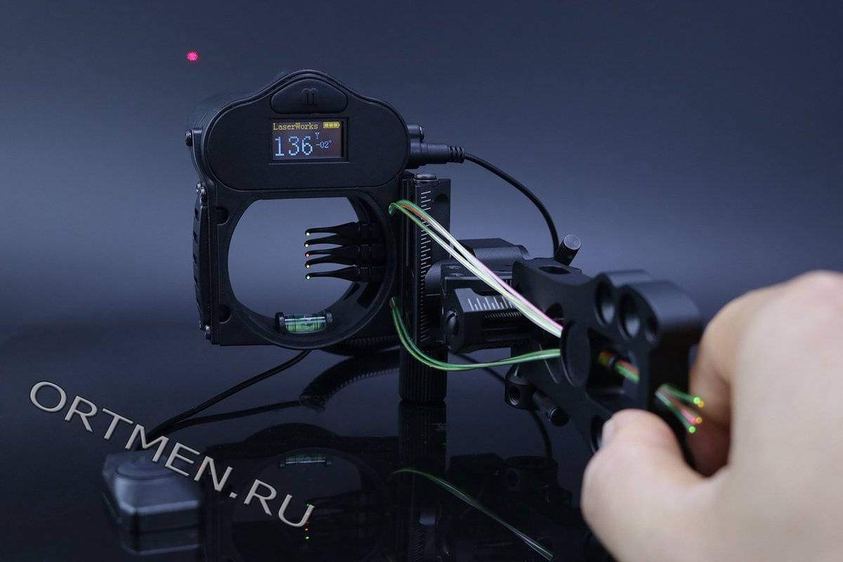 Прицел для блочного лука с дальномером LaserWorks A3