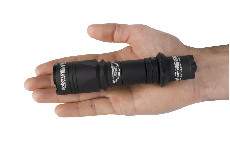 Фонарь Armytek Dobermann Pro